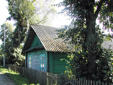 House in Vishnive, photographed September 2001